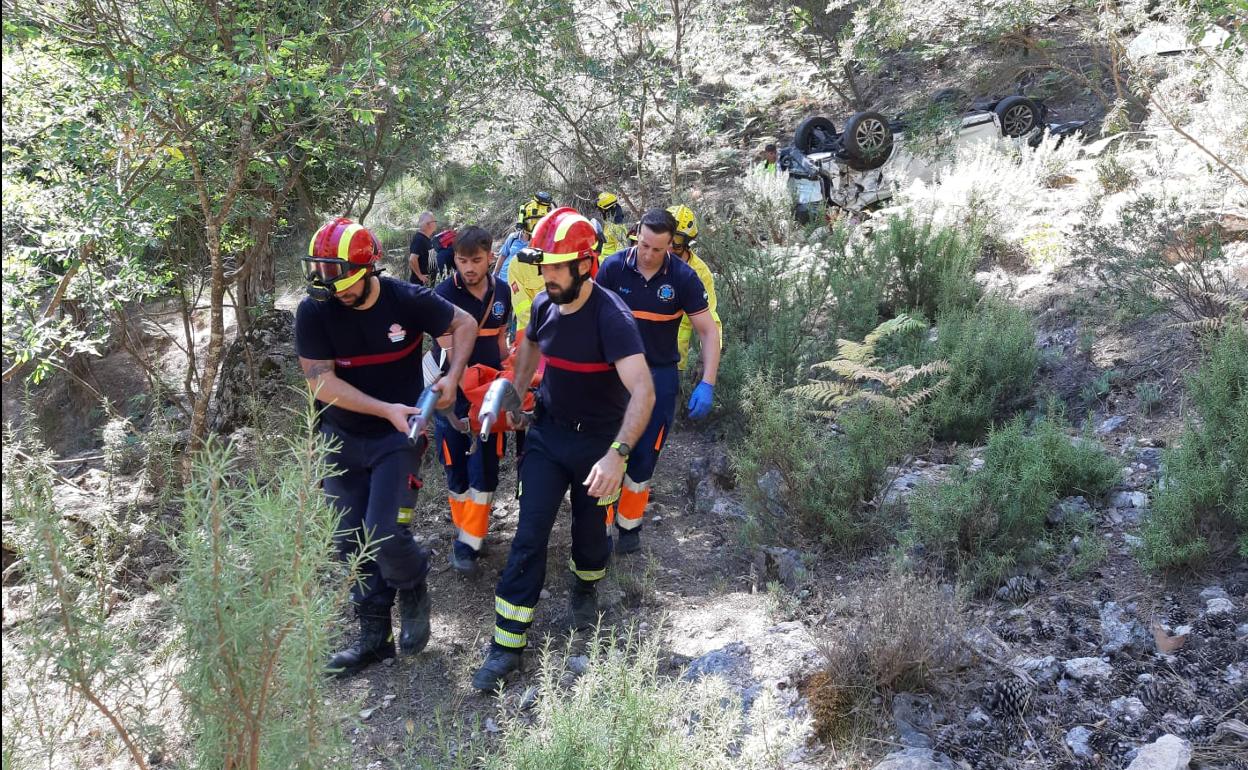 Rescate llevado a cabo en Cazorla con el apoyo de miembros del Infoca.