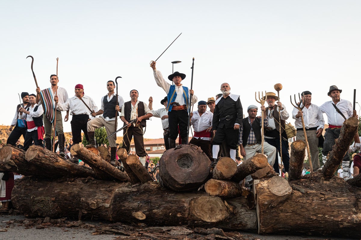 La Peza se vuelca en la recreación del 'alcalde carbonero' y la Guerra de la Independencia