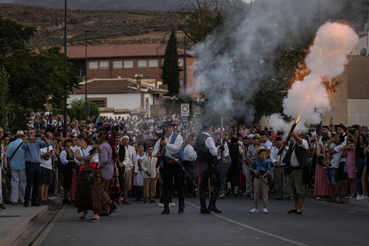 La Peza se vuelca en la recreación del 'alcalde carbonero' y la Guerra de la Independencia