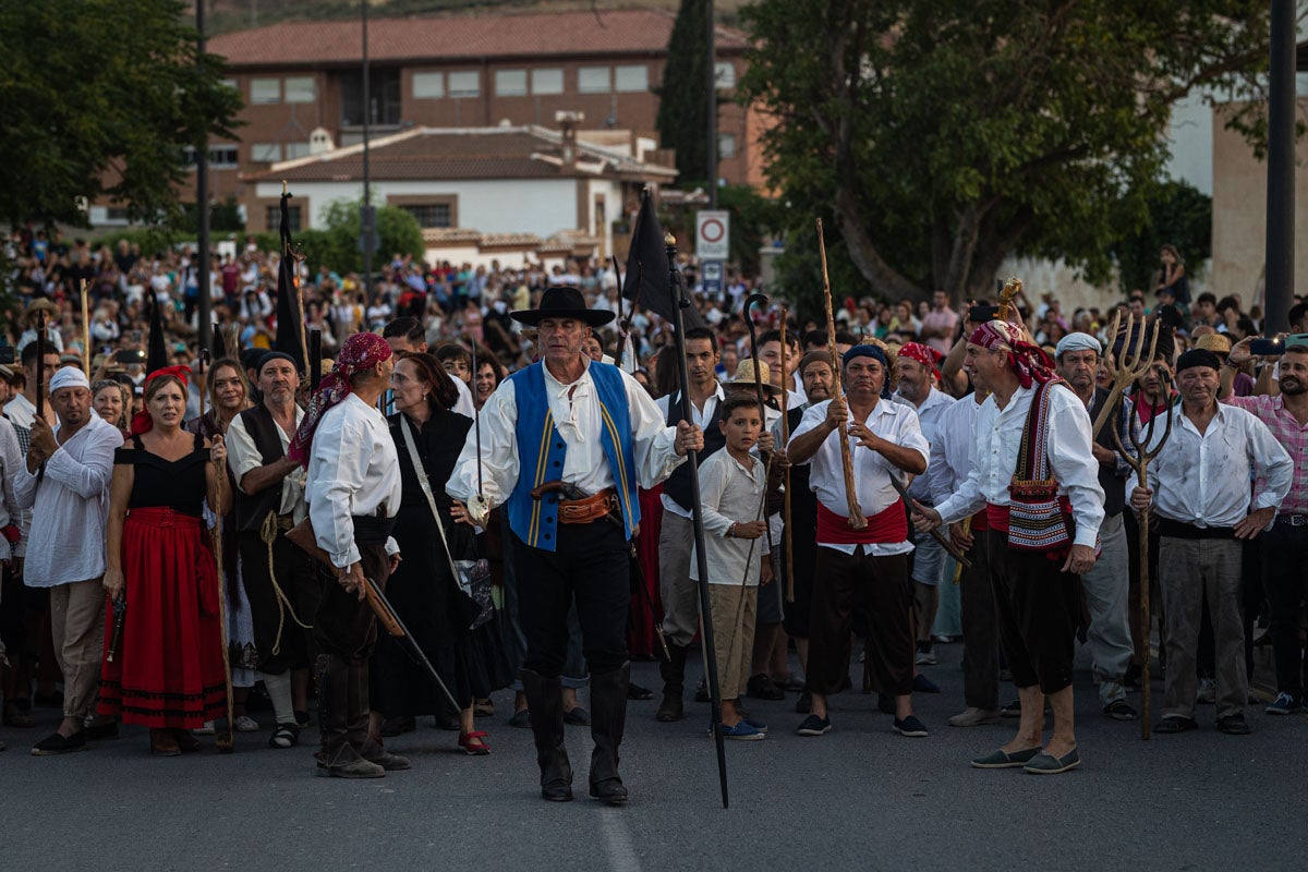 La Peza se vuelca en la recreación del 'alcalde carbonero' y la Guerra de la Independencia