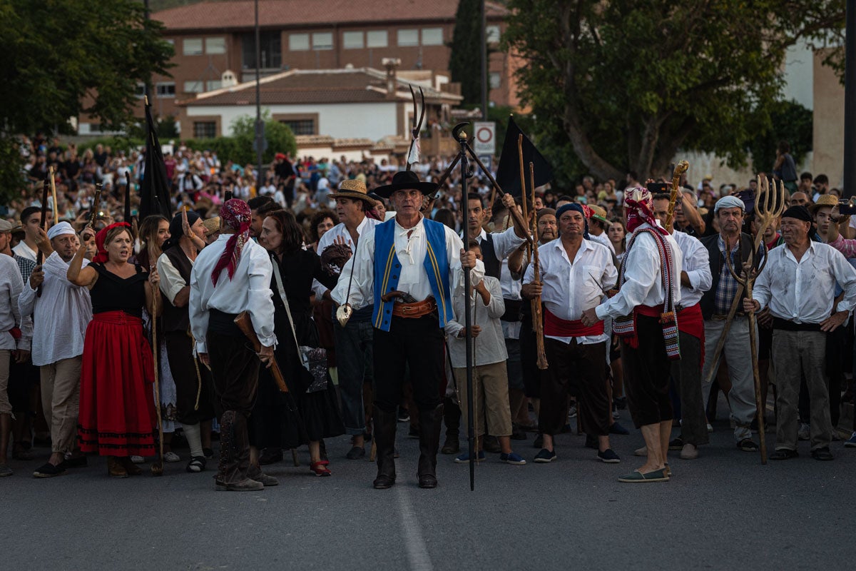 La Peza se vuelca en la recreación del 'alcalde carbonero' y la Guerra de la Independencia