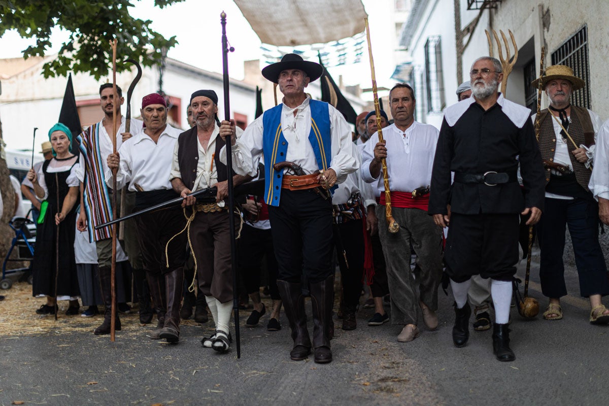 La Peza se vuelca en la recreación del 'alcalde carbonero' y la Guerra de la Independencia