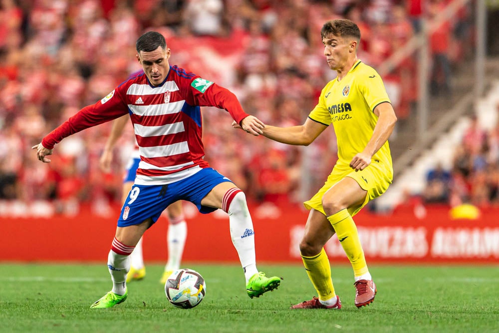 Repasa en fotos los mejores momentos del partido disputado este lunes en Los Cármenes