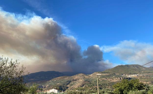 Galería. Las imágenes del incendio de Los Guájares