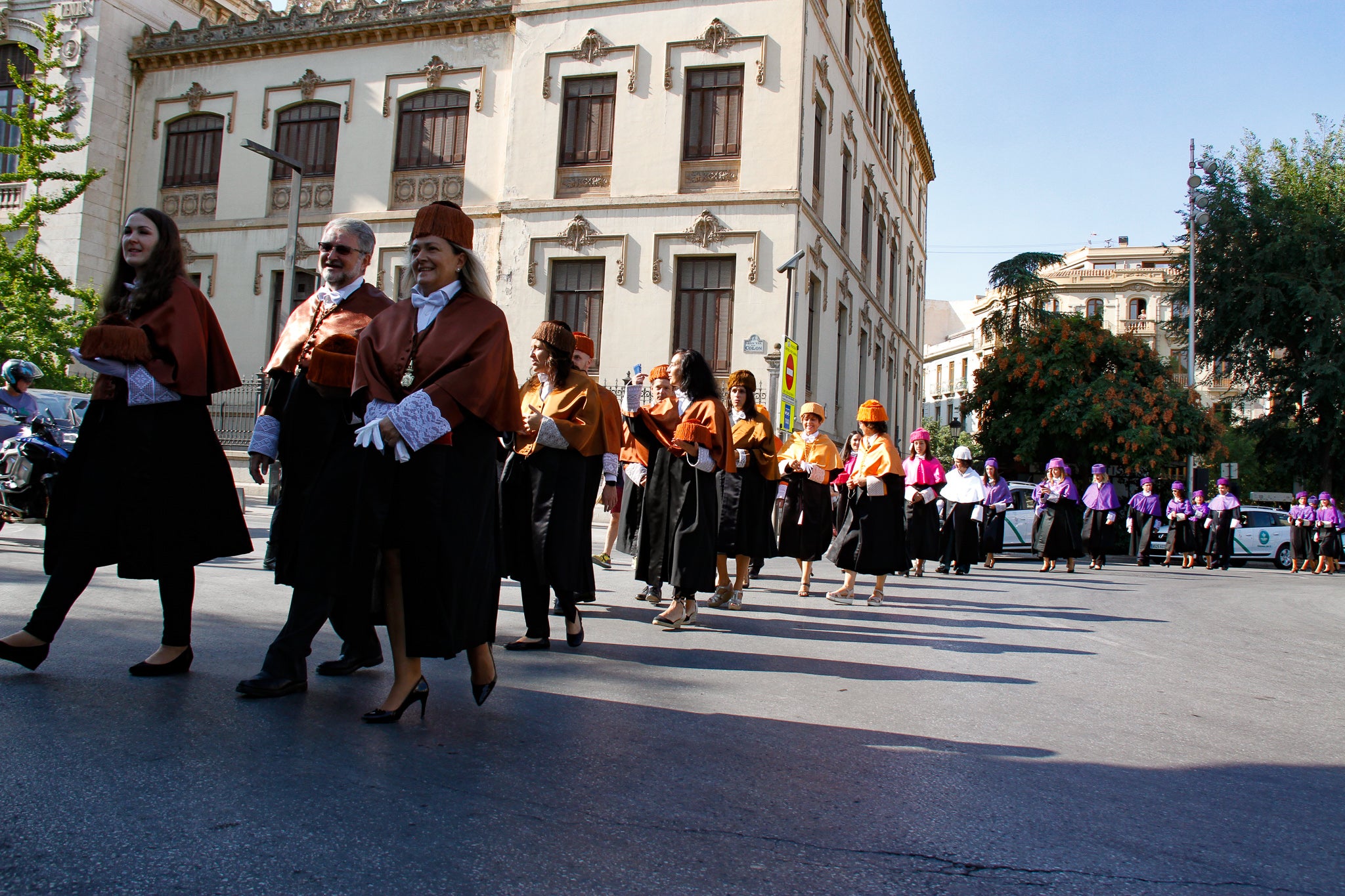 La rectora Pilar Aranda preside su última apertura de curso y recibe una emotiva ovación.