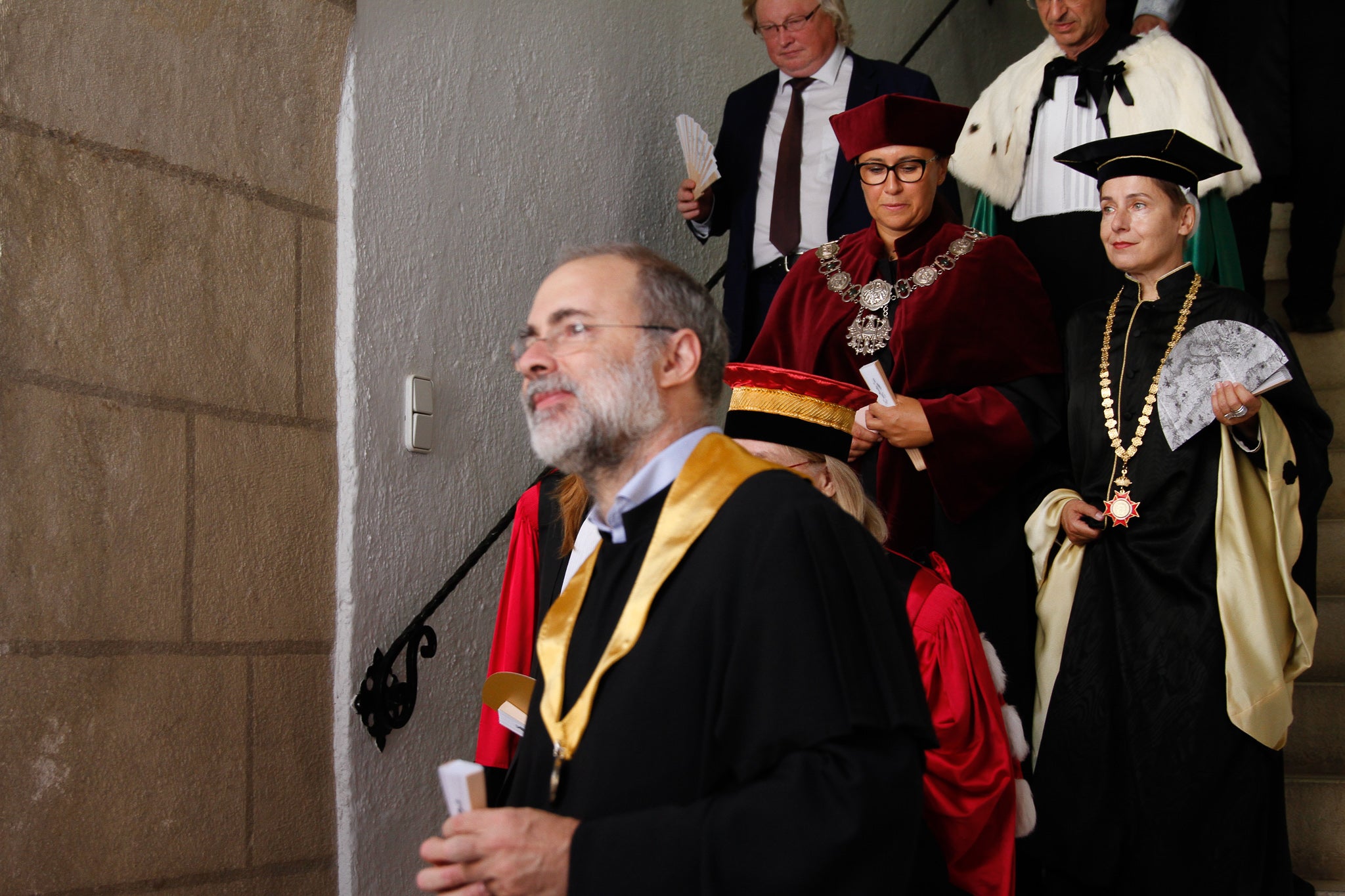 La rectora Pilar Aranda preside su última apertura de curso y recibe una emotiva ovación.