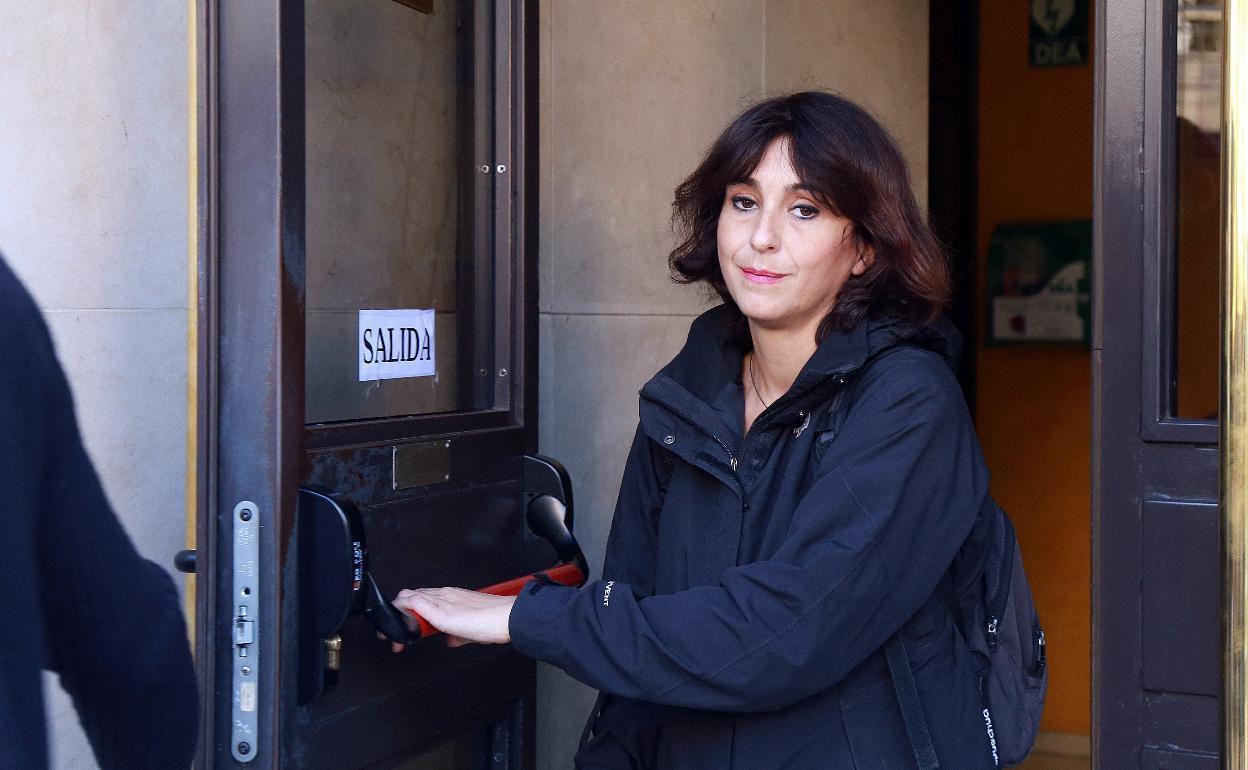 El TSJA inadmite la querella de Juana Rivas contra el juez que la ...