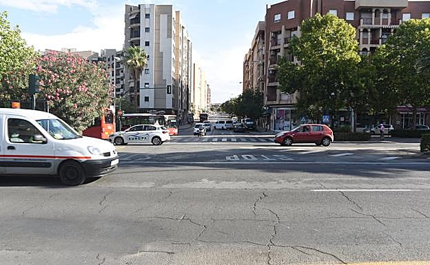Diputación va a construir una rotonda para mejorar el tráfico en Parque Almunia, Avenida de Andalucía y La Chana. 