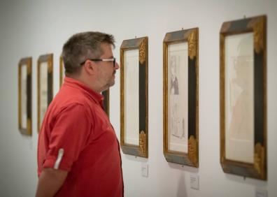 Imagen secundaria 1 - Los grabados se pueden contemplar en la sala de exposiciones temporales del Centro Cultural CajaGranada. 