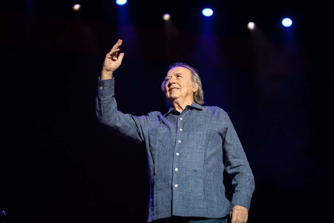 Imágenes del concierto de Joan Manuel Serrat en Granada