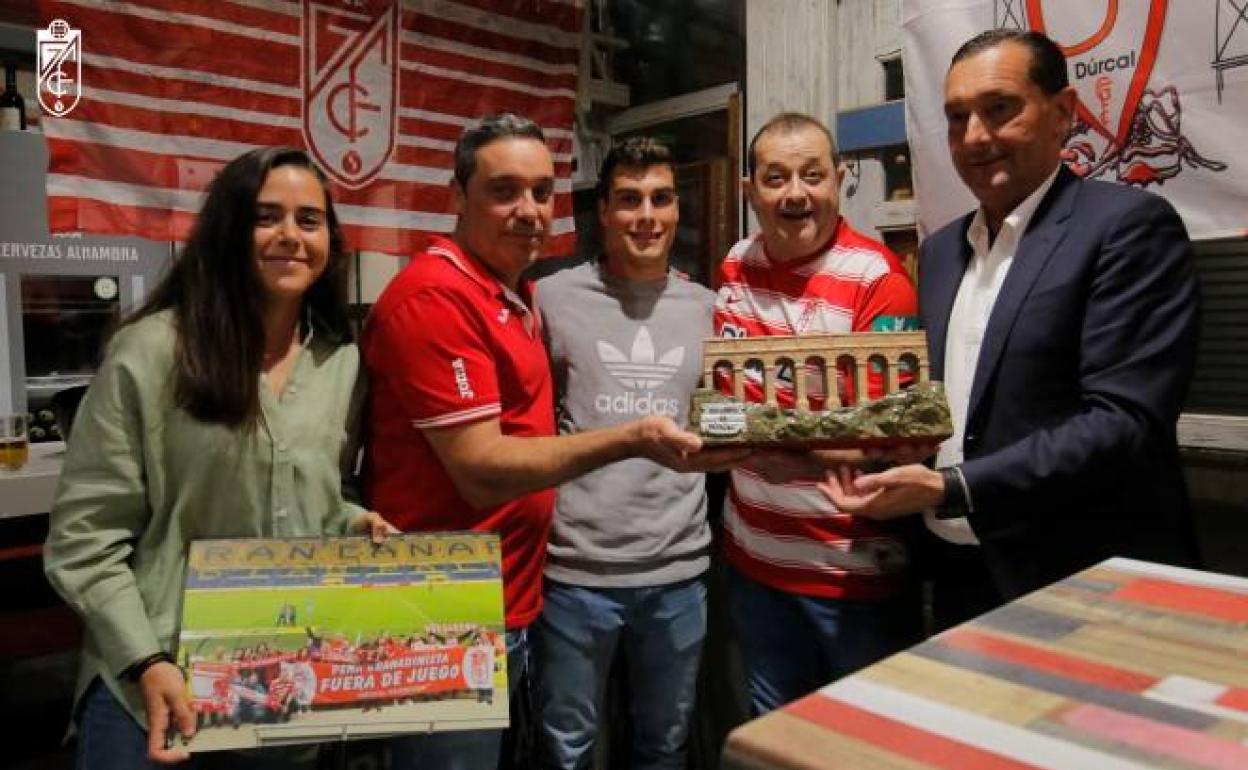 Visita a la peña 'Fuera de Juego' de Dúrcal. 