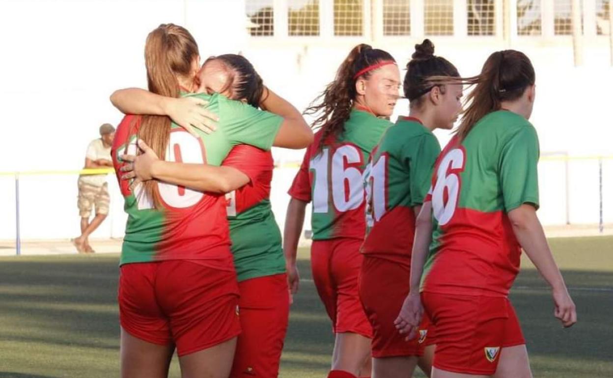 Fútbol femenino en Almería | El UDC Pavía comienza la Liga 2022/23 con un 'recital' de goles y el logro del primer liderato