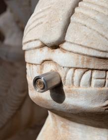 Imagen secundaria 2 - Detalles de la fuente. 