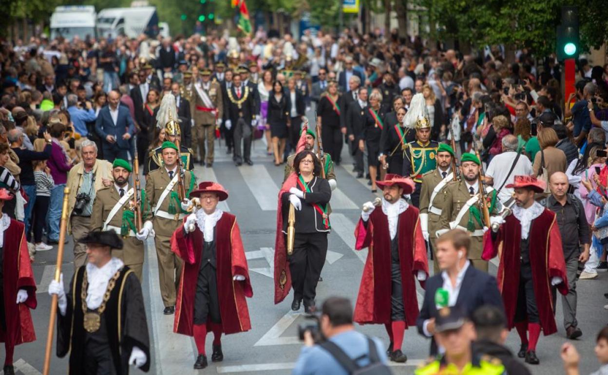 Desfile del día de la Hispanidad en Granada.