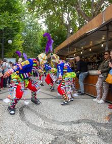 Imagen secundaria 2 - Desfile del mestizaje.