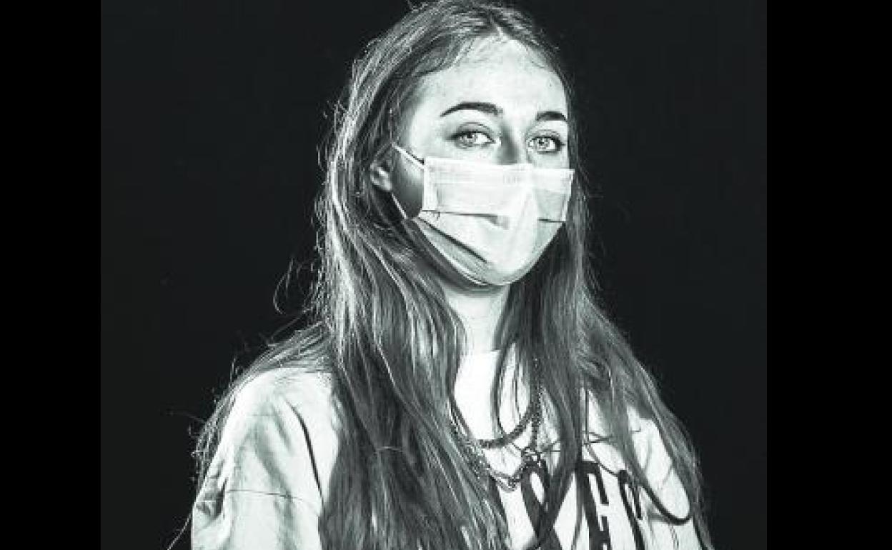 Retrato de la serie 'Máscaras'.