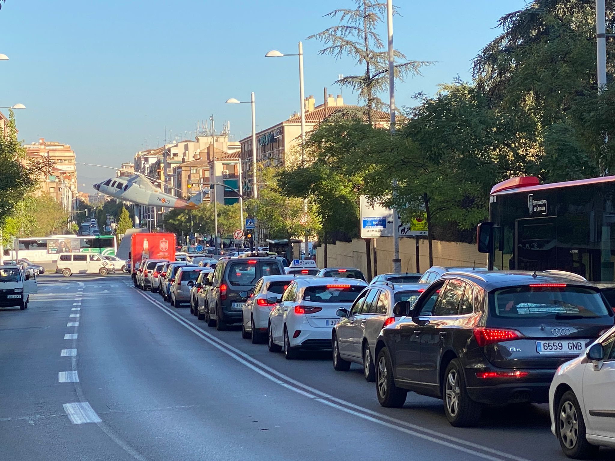 Atasco en la avenida de América