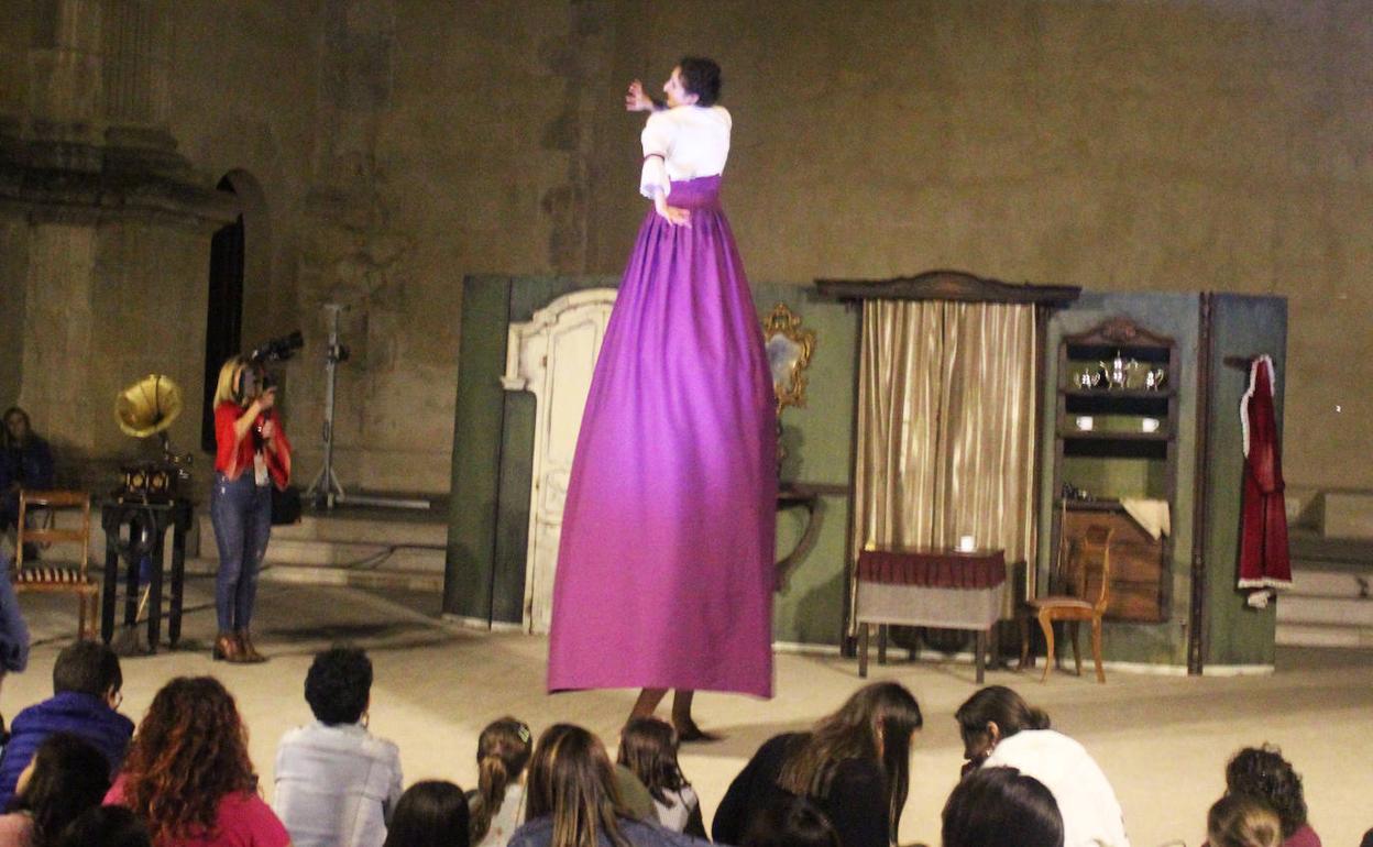 Cirkofonic conmovió al público con su 'Tea Time'. 