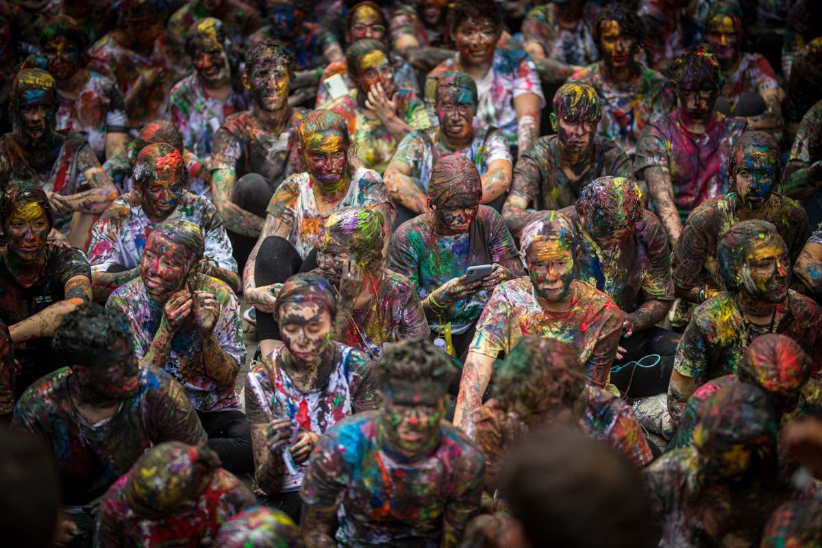 Alumnos de la Facultad de Medicina celebran la tradicional fiesta de octubre