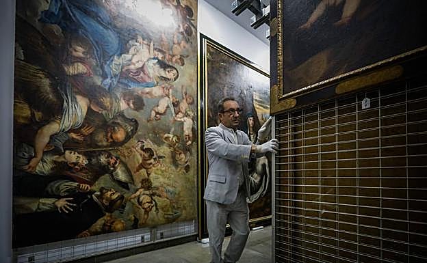 Peines donde se guardan las obras que no están en la colección permanente. 