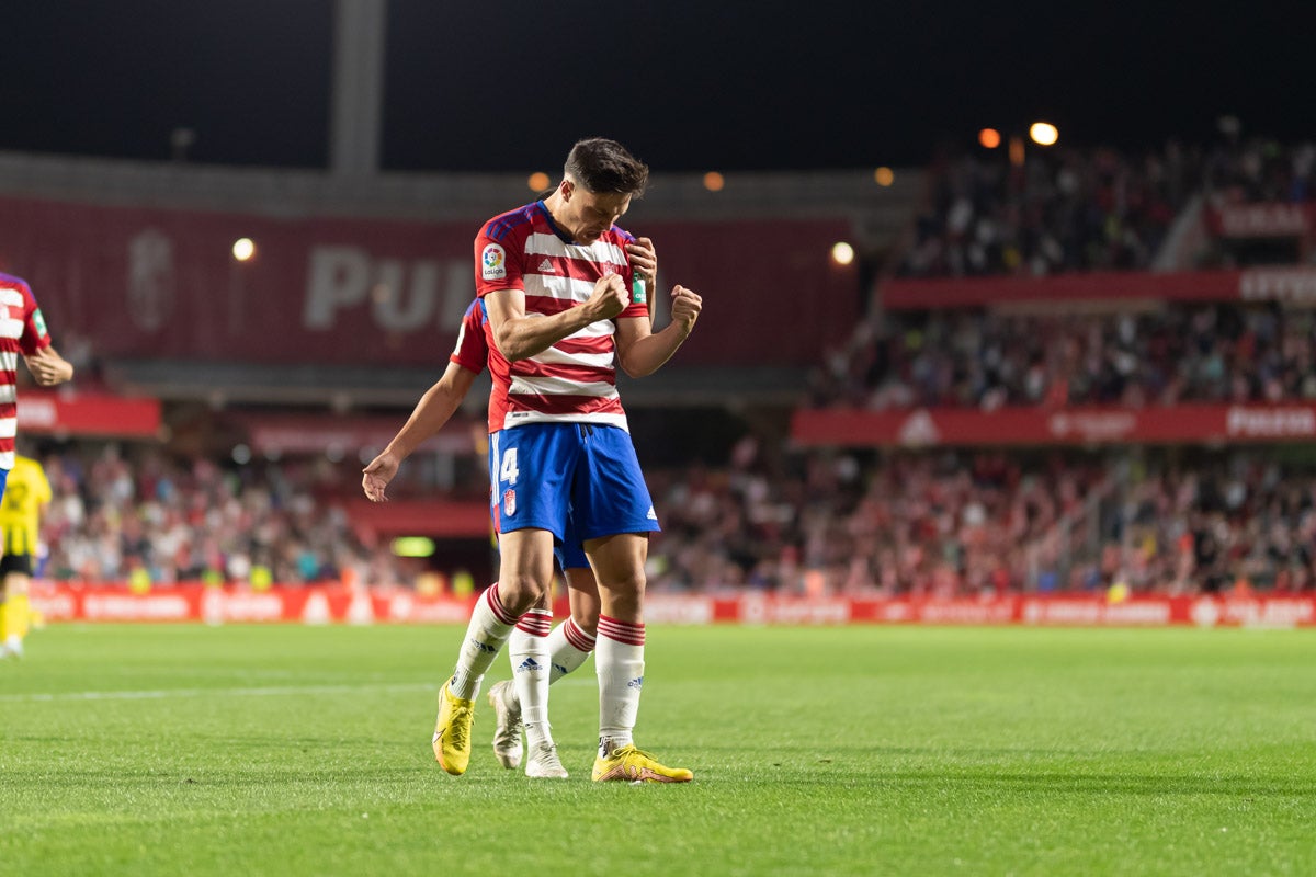 Fotos: Las mejores imágenes del Granada-Zaragoza