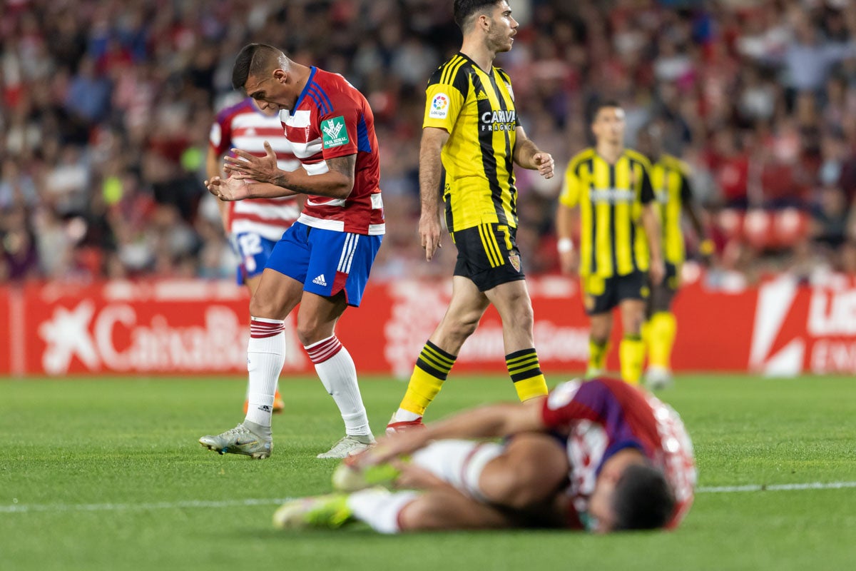 Fotos: Las mejores imágenes del Granada-Zaragoza