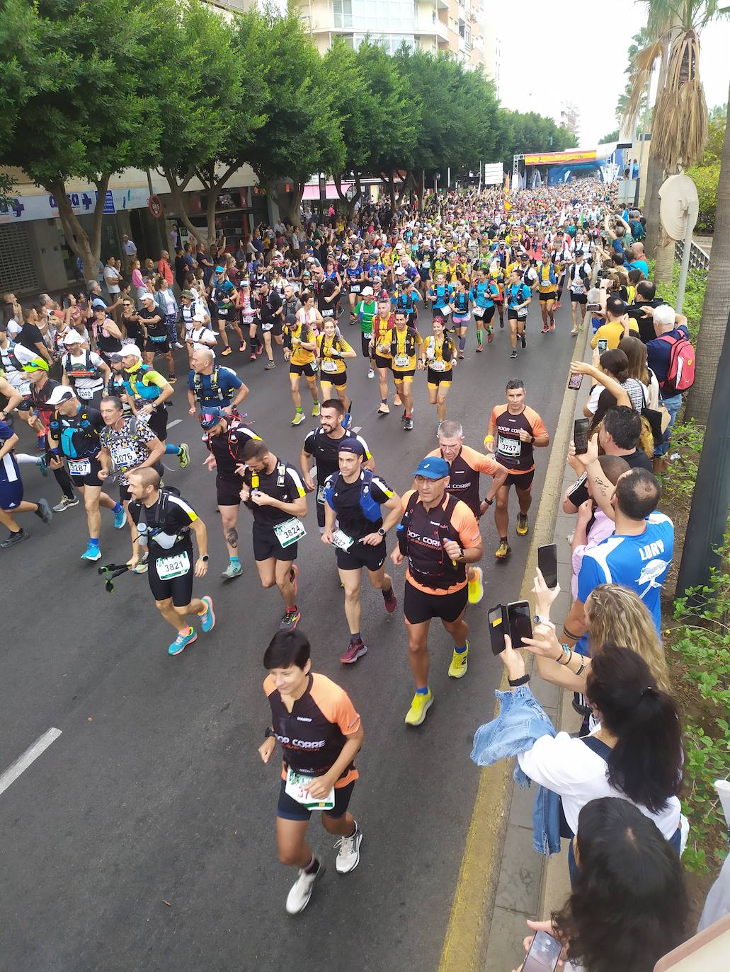 La prueba, considerada como una de las más exigentes de las que se realizan en España, concentra alrededor de 6.500 deportistas que realizarán un recorrido con grandes novedades para la presente edición