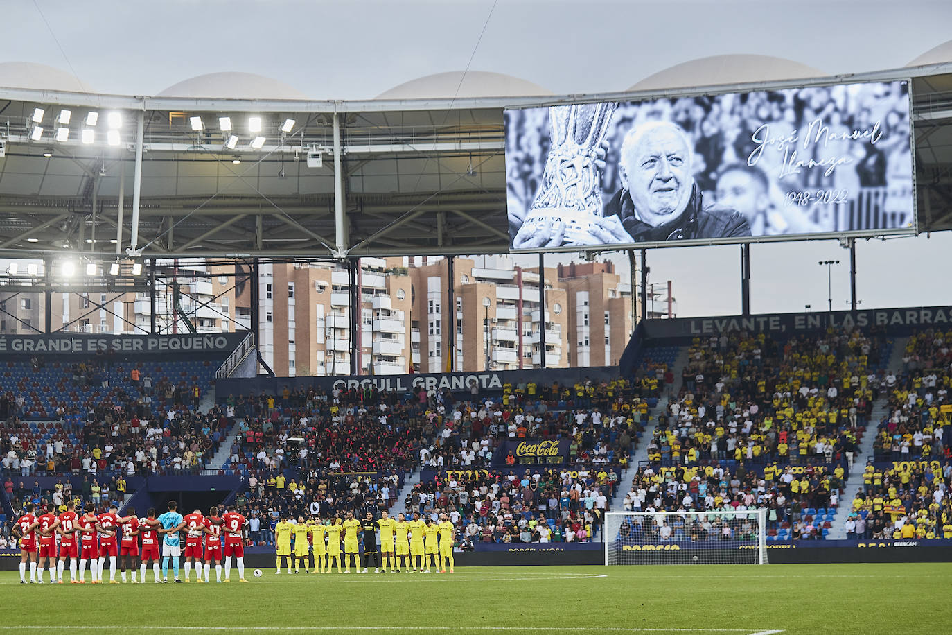 Momento del duelo disputado en el estadio de La Cerámica.