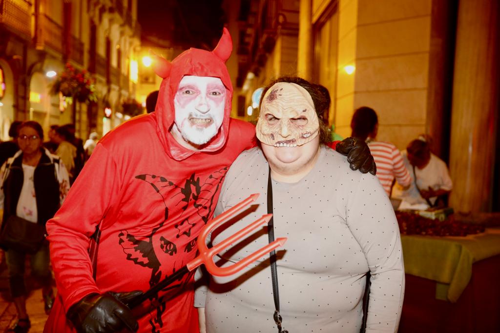 Los disfraces, a cual más terrorífico y sin distinción de edad.