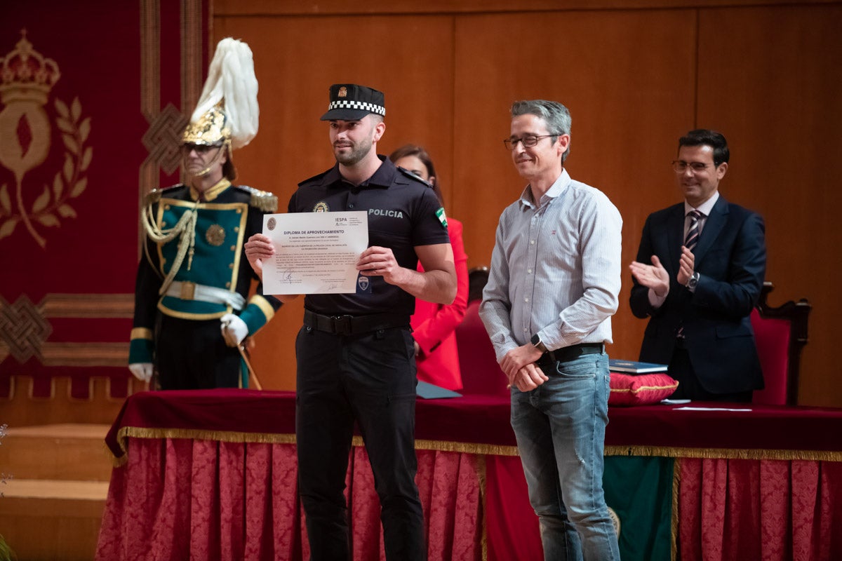 El Cuerpo celebra en la capital el día de su patrón, el Ángel Custodio