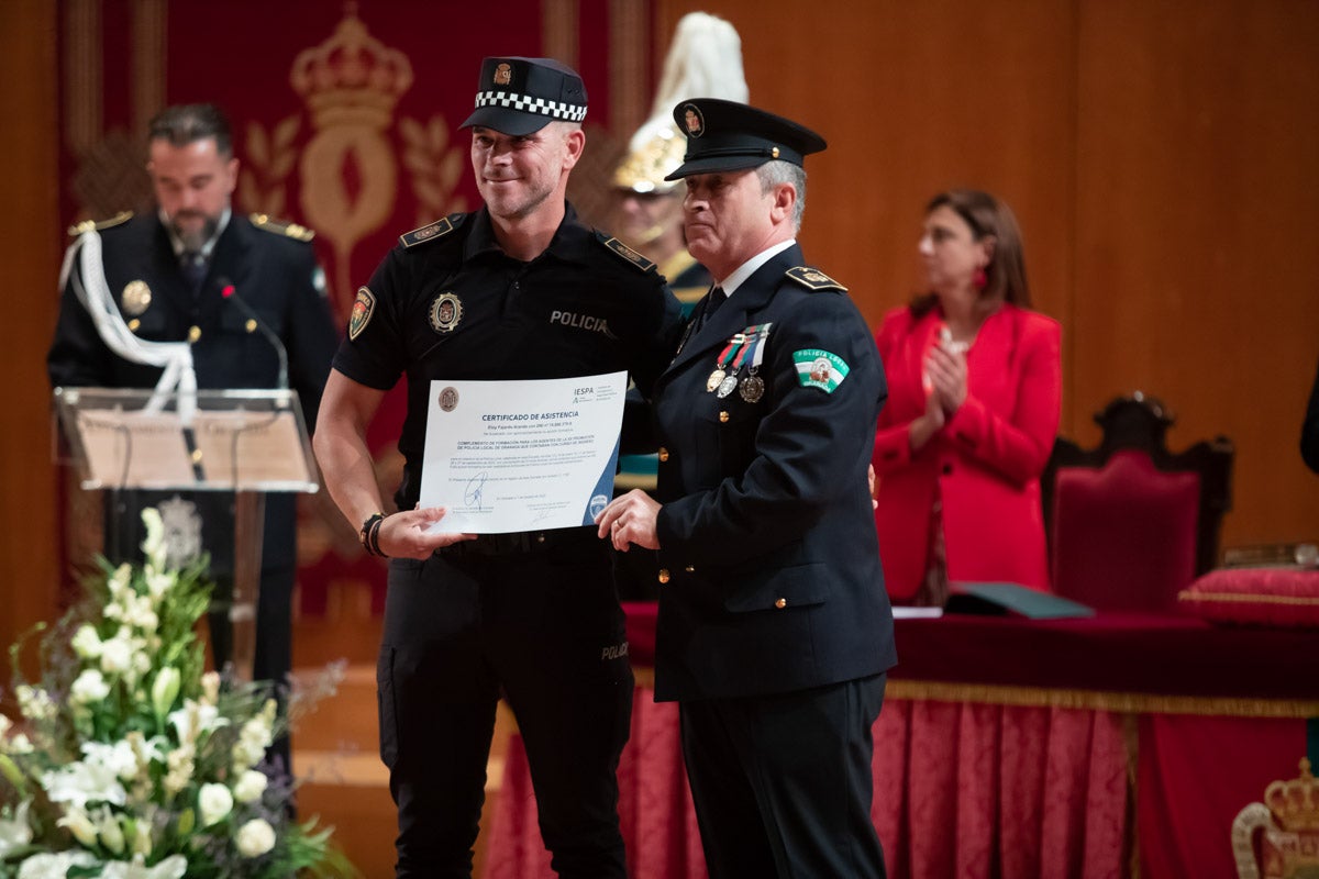 El Cuerpo celebra en la capital el día de su patrón, el Ángel Custodio