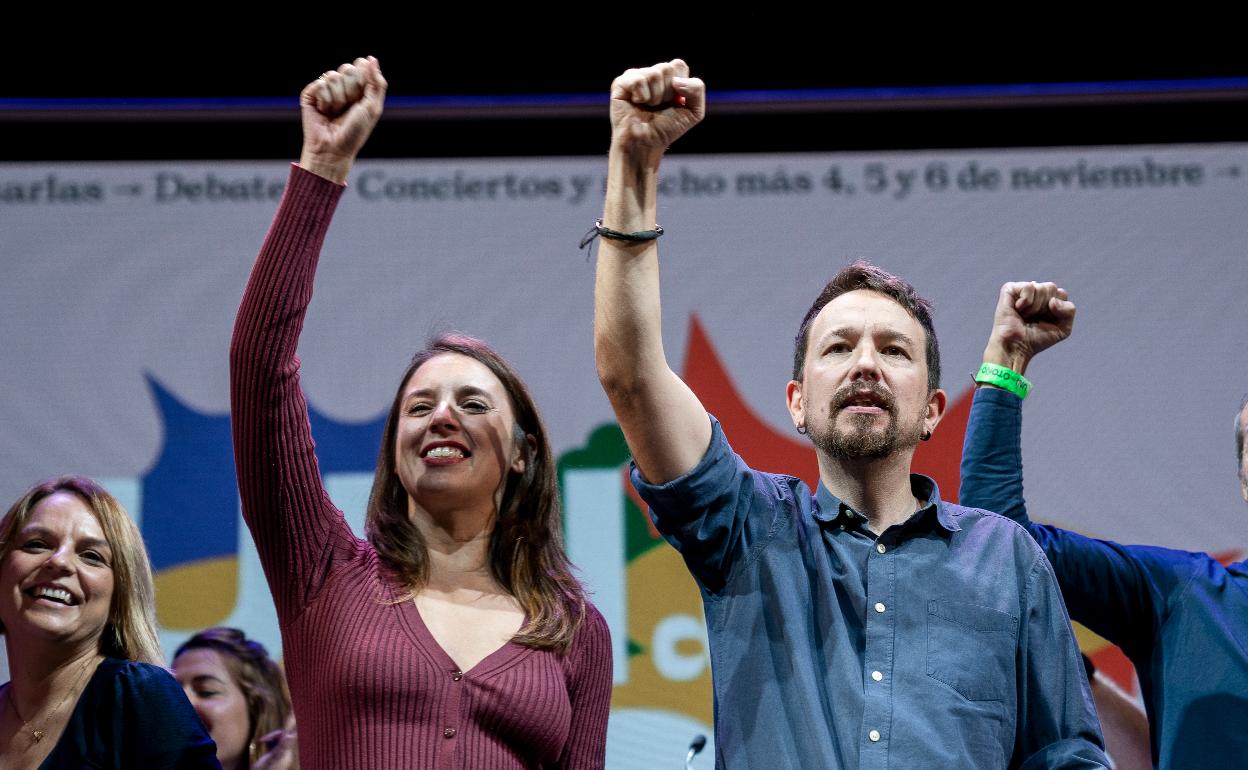 Pablo Iglesias y la ministra de Igualdad, Irene Montero, el pasado domingo en la clausura de la 'Uni de otoño' de Podemos, en la que el exsecretario general cargó contra la vicepresidenta Yolanda Díaz.