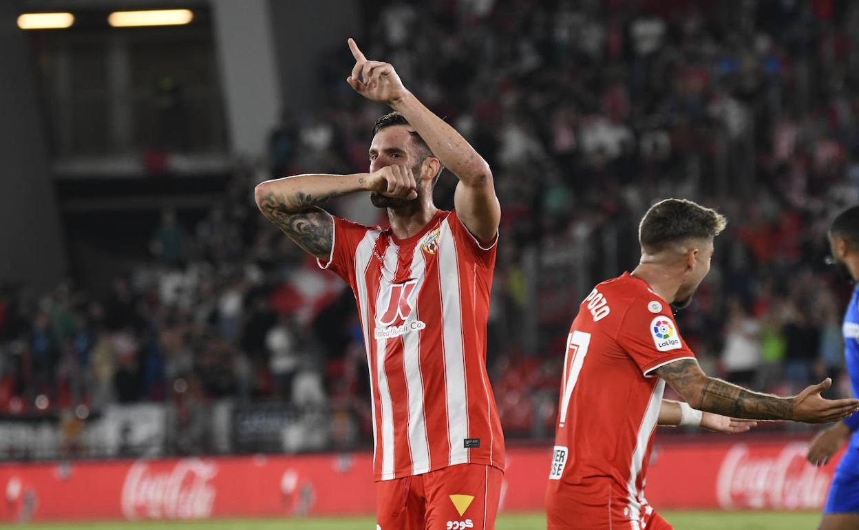 Leo Baptistao celebra su gol.