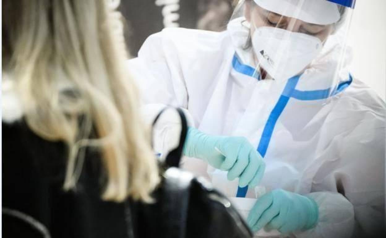 Aviso por la nueva variante de la covid.