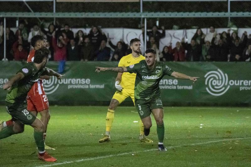 Fotos: Las imágenes del desastre del Almeria ante el Arenteiro