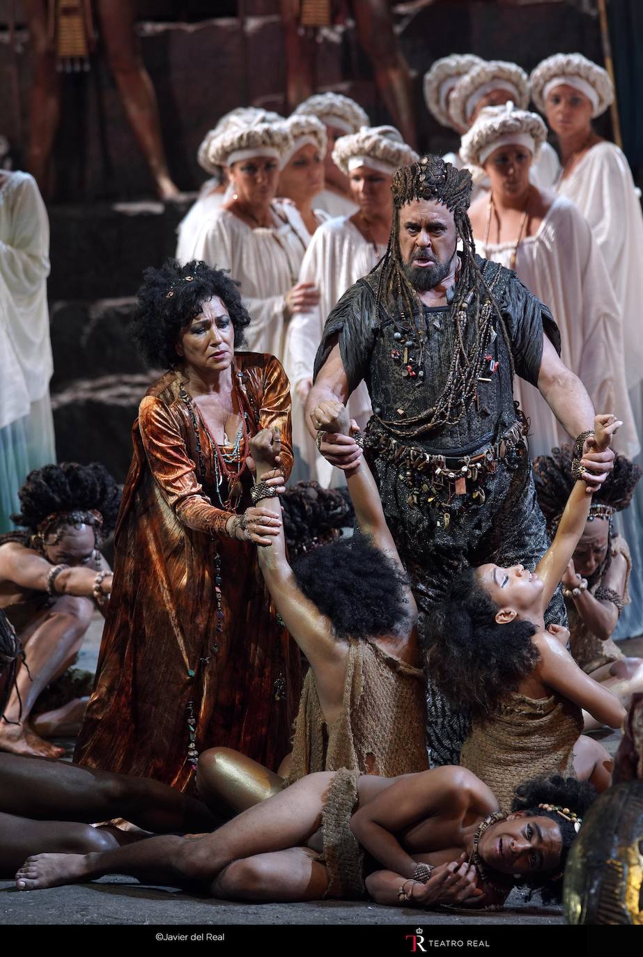 Escenas de 'Aída' en el Teatro Real