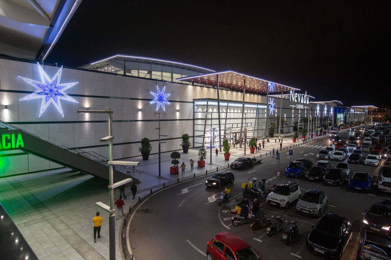 Encendido en el centro comercial Nevada. 