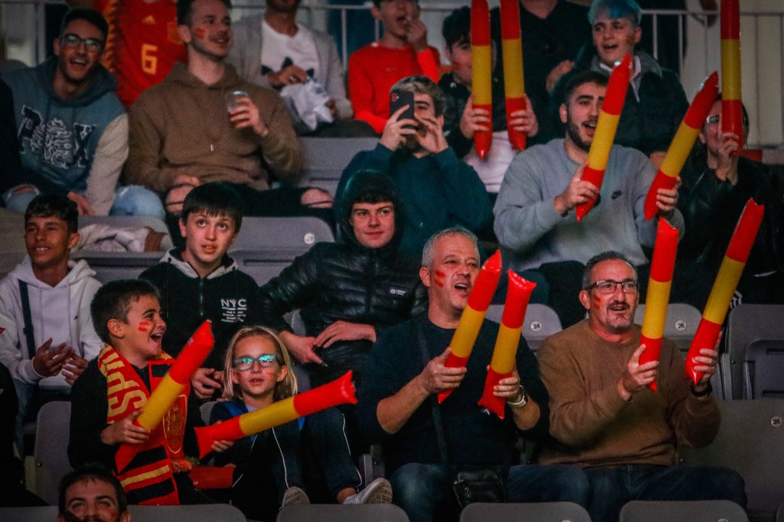 Ambiente en el Palacio de Deportes de Granada. 