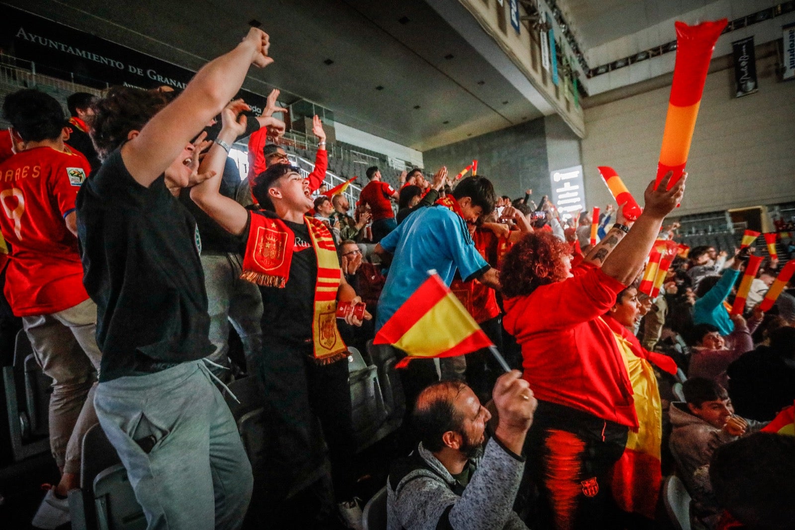 Ambiente en el Palacio de Deportes de Granada. 