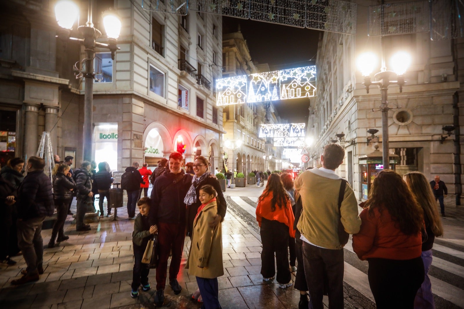 El Ayuntamiento prueba que todos los dispisitivos luminosos instalados para Navidad funcionan correctamente