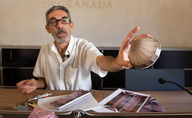 Mostrando uno de los recortables más complicados. 