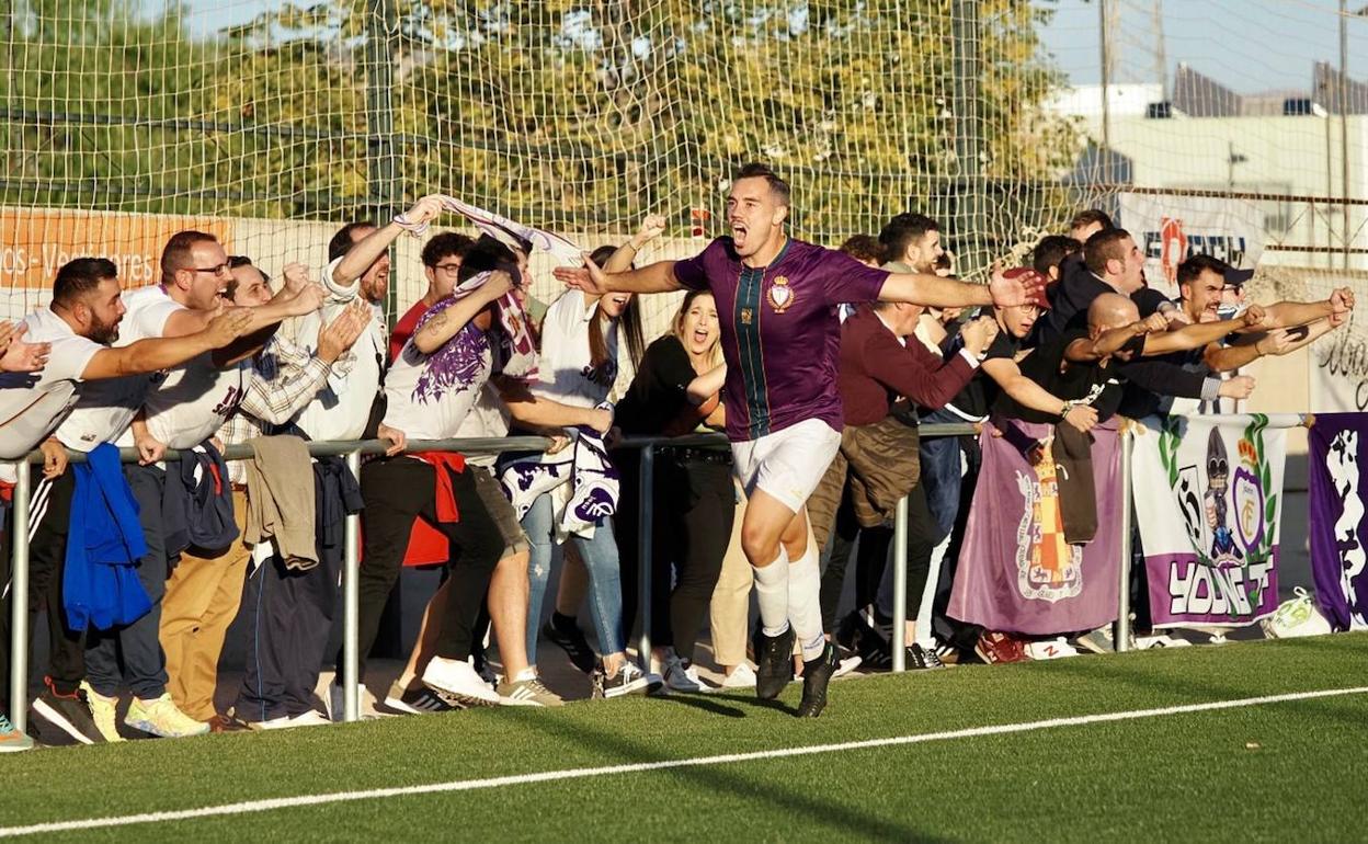 Antonio López celebra uno de los tantos que ha firmado este curso. 