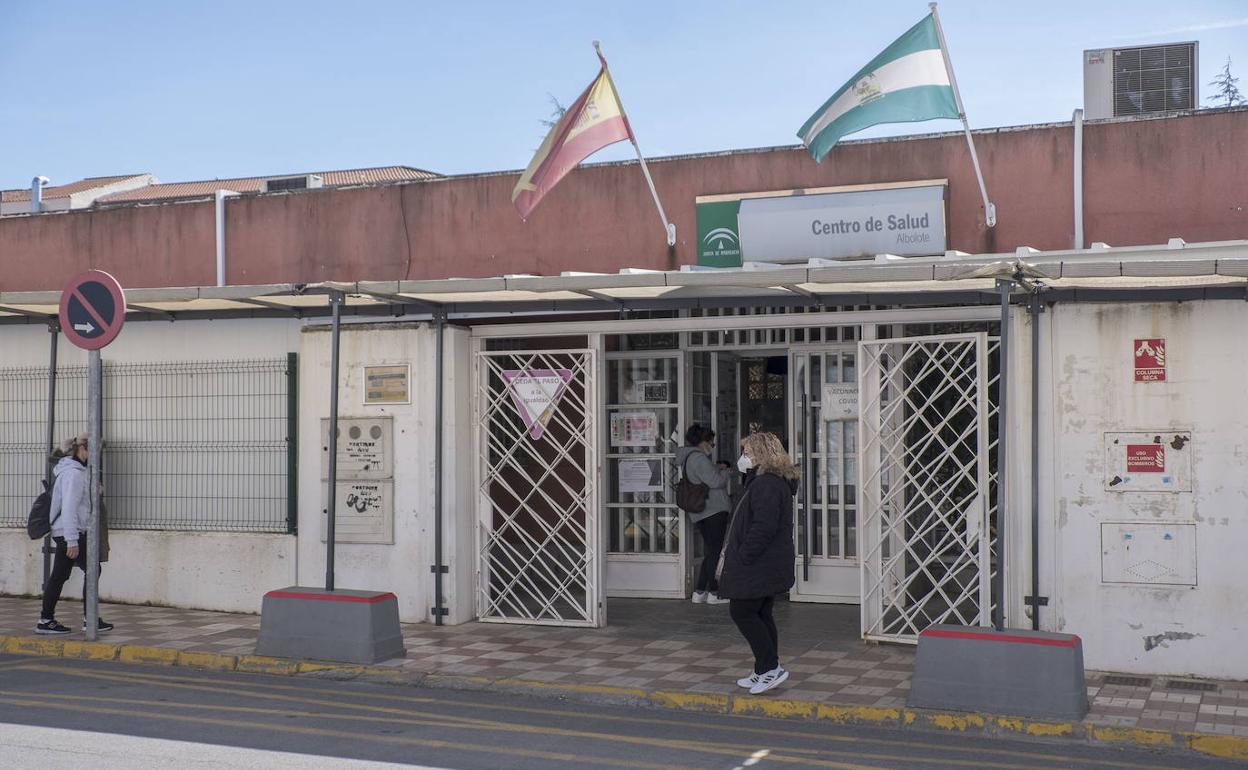 Imagen de archivo del centro de salud de Albolote.