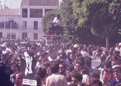 Imagen secundaria 1 - Grabación de 'Rimado de ciudad', el primero Cinco a las cinco, y autorretrato. 