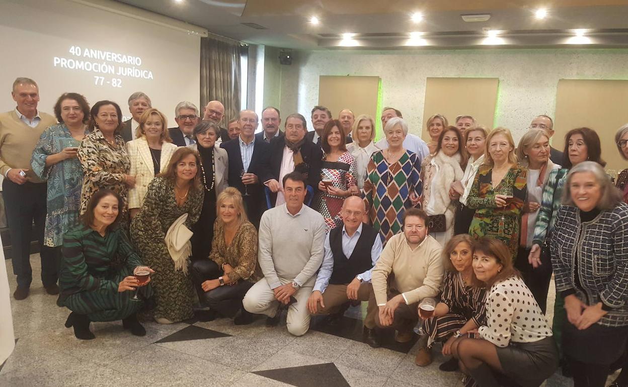 Una imagen del encuentro de la promoción.