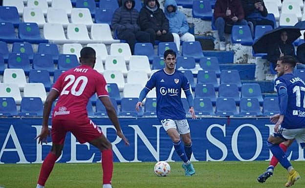 Álex Sancris, autor de los dos goles del Linares. 