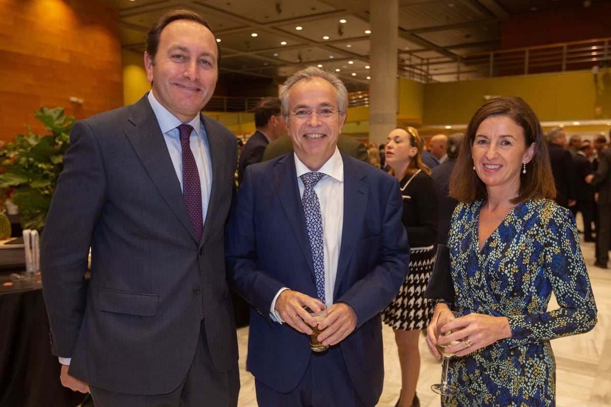 Los premiados e invitados tuvieron la ocasión de hablar distendidamente durante el cóctel posterior a la gala