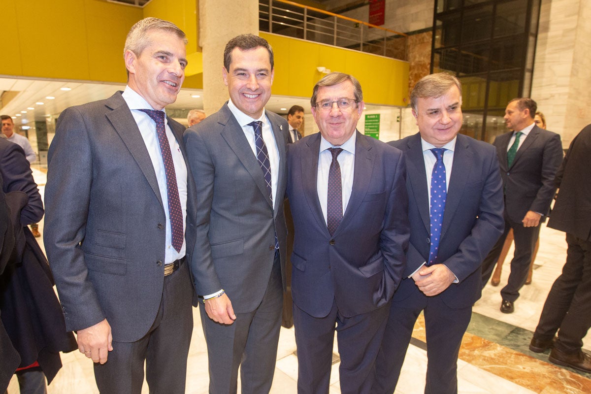 Los premiados e invitados tuvieron la ocasión de hablar distendidamente durante el cóctel posterior a la gala