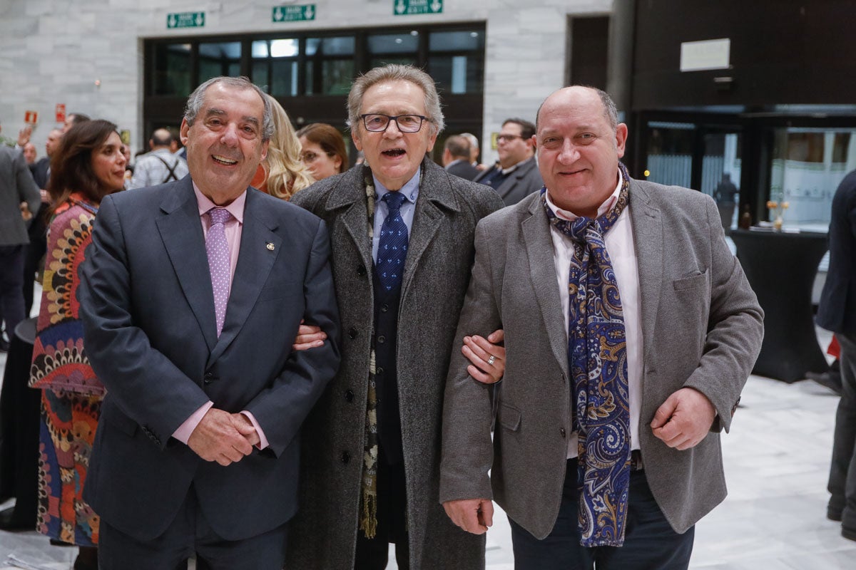 Los premiados e invitados tuvieron la ocasión de hablar distendidamente durante el cóctel posterior a la gala