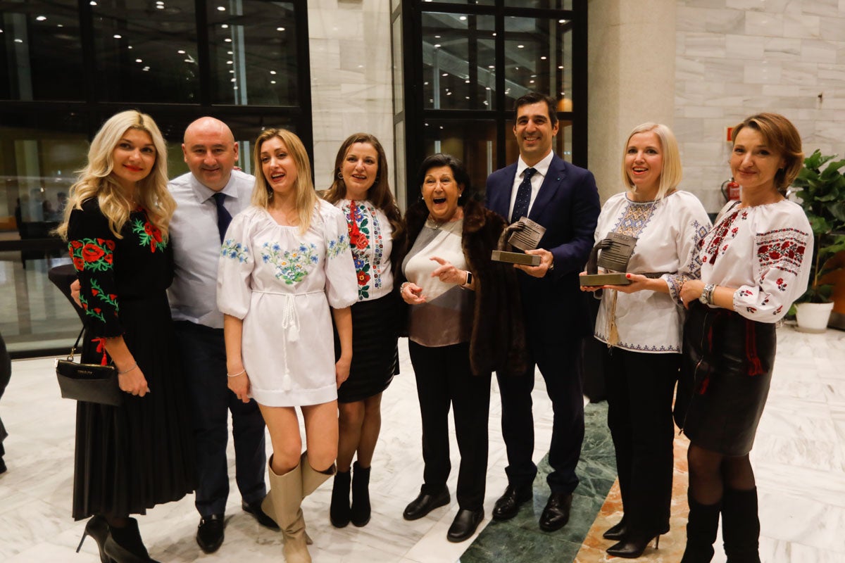 Los premiados e invitados tuvieron la ocasión de hablar distendidamente durante el cóctel posterior a la gala